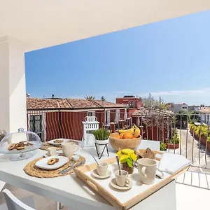 Melania Holidays - Pietra Di Luna Ferienhaus